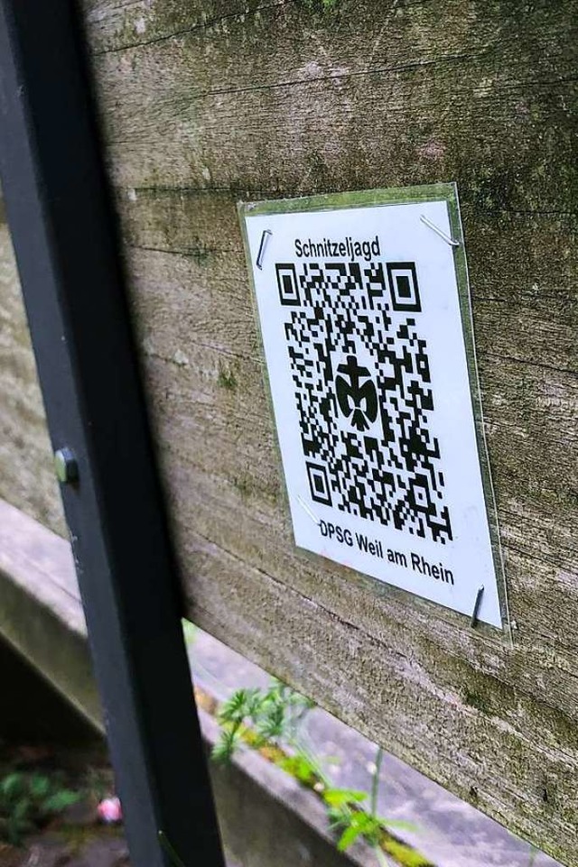 Gut versteckt &#8211; die QR-Codes, die von  Station zu Station leiten.  | Foto: Ronja Hofmann