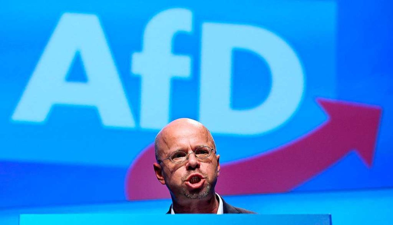 Andreas Kalbitz ist einer der führende...ihn aus der Partei ausgeschlossen hat.  | Foto: RONNY HARTMANN (AFP)
