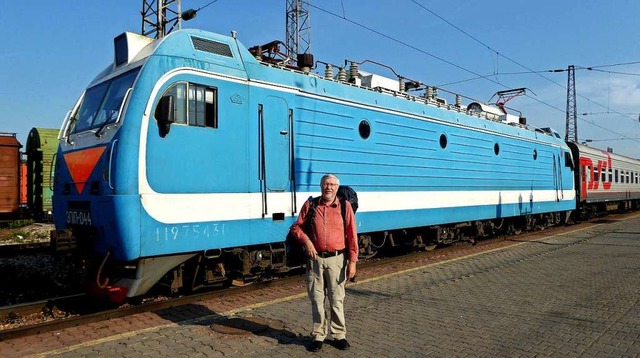 Jost Meyen in Krasnojarsk vor dem Star...seiner langen Zugreise durch Sibirien.  | Foto: Jost Meyen