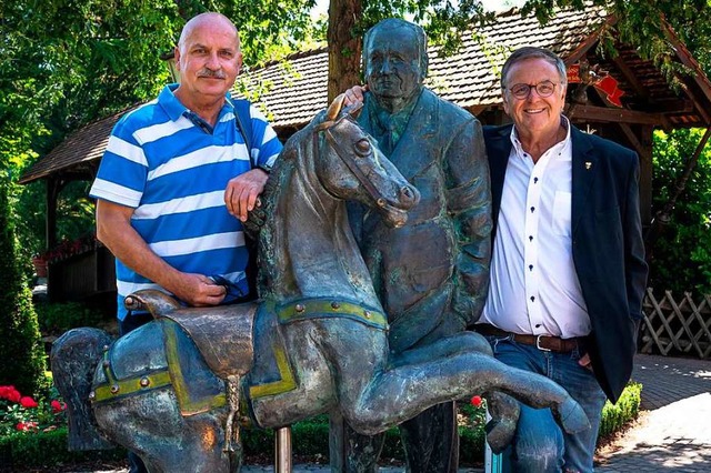 Alois Braun (links) aus Friesenheim, F...nlich zum Saisonstart 2020 eingeladen.  | Foto: Europa-Park
