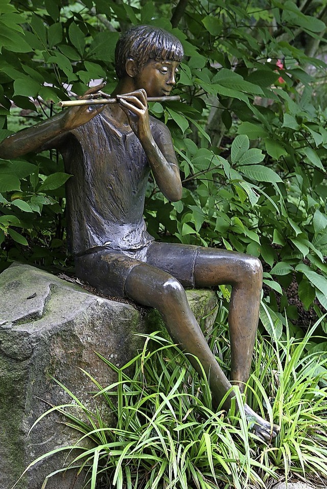 Der Fltenspieler im Stadtpark  | Foto: Christoph Breithaupt