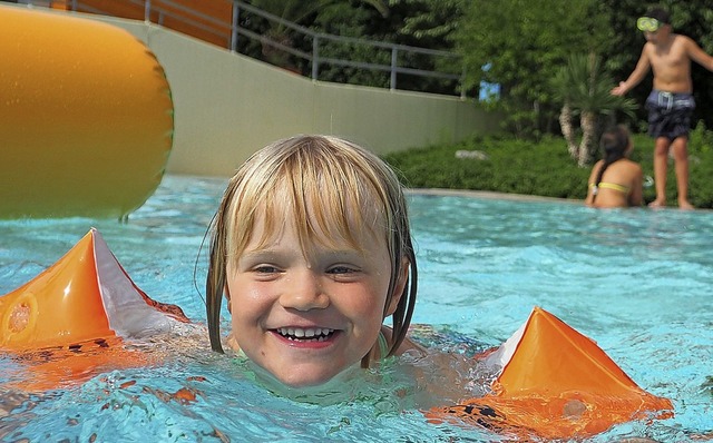 Gebot der Stunde auch im Freizeitbad Aquarado: Abstand halten  | Foto: Kur und Bder GmbH