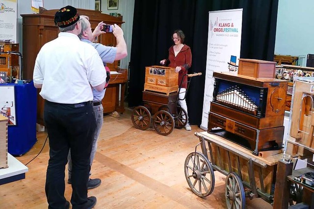 Ina Gutsch spielt Orgel, Wolfgang Brom... coronabedingt abgesagt werden musste.  | Foto: Sylvia Sredniawa