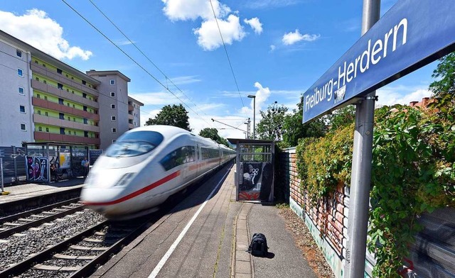 ICEs halten in Freiburg-Herdern genere...ie meisten Regionalbahnen hier vorbei.  | Foto: Michael Bamberger