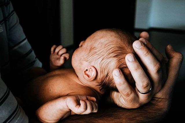 rzte nennen Schtteln als Ursache fr Hirnschden eines kleinen Mdchens