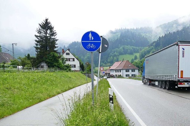 In Falkensteig wird die Fahrbahndecke ...elssicherungsarbeiten an (Archivbild).  | Foto: Andrea Drescher