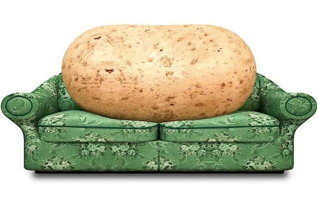 Couch-Potato? Eine Rolle, die jeder beherrscht.  | Foto: alswart  (stock.adobe.com)