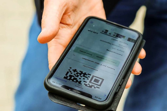 Am Erffnungstag hatten die Tickets mit QR-Code noch funktioniert.  | Foto: Sandra Decoux-Kone