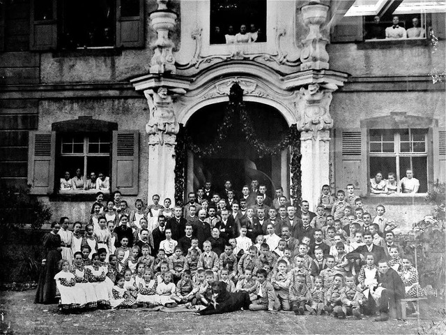 Die &#8222;Pfleglinge&#8220; der Anstalt Beuggen um 1900  | Foto: zvG Michael Kicherer