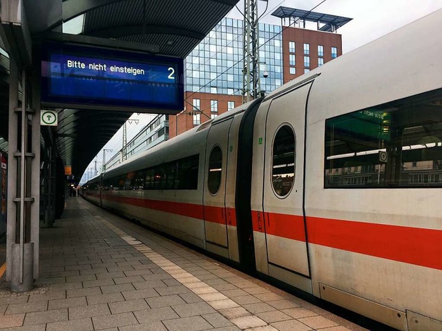 Der Freiburger Hauptbahnhof konnte zwi... nicht angefahren werden (Archivbild).  | Foto: Carolin Buchheim