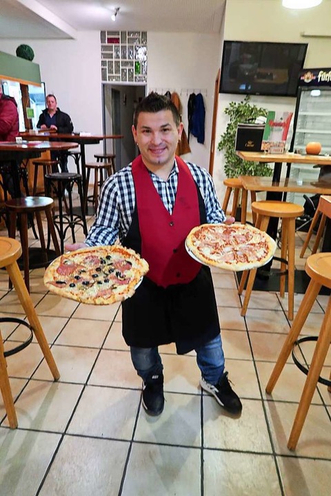 In Ihringen Haben Eine Pizzeria Und Ein Griechisches Restaurant Eroffnet Gastronomie Badische Zeitung
