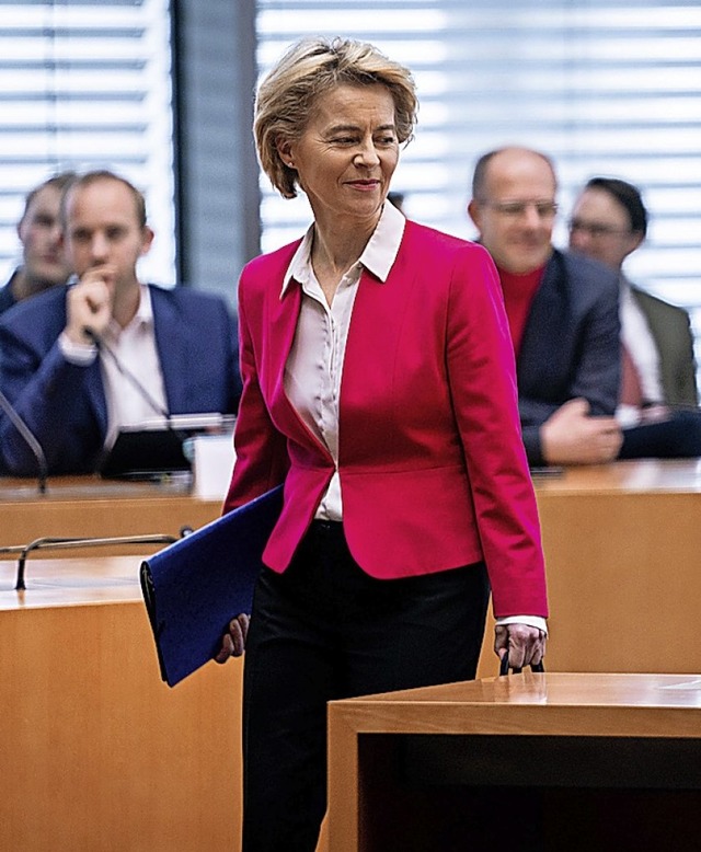 Von der Leyen im Februar vor dem Untersuchungsausschuss  | Foto: Kay Nietfeld (dpa)