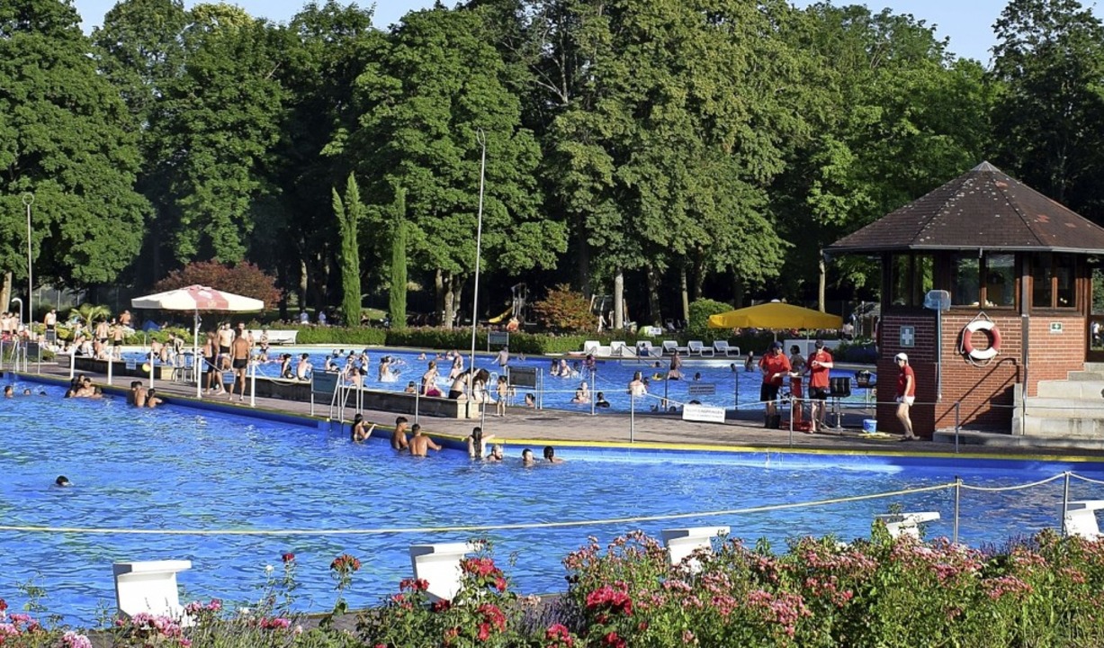Geschlossen bleibt das Breisacher Schwimmbad in diesem Jahr.  | Foto: Cecile Buchholz
