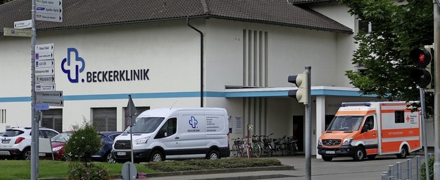 Die Beckerklinik in Bad Krozingen schrnkt ihre Notfallversorgung ab Juli ein.   | Foto: Hans-Peter Mller