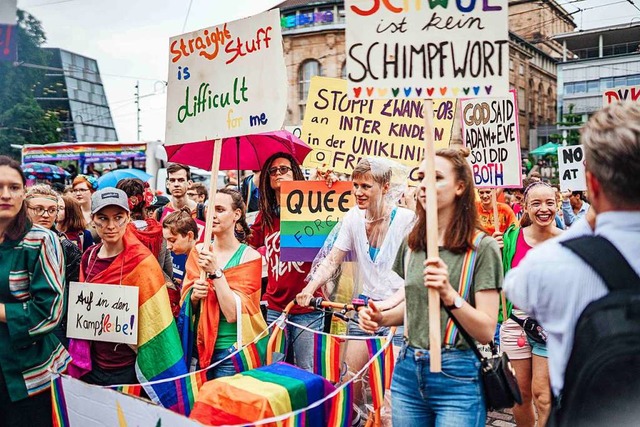 2019 nahmen 15.000 Menschen beim CSD i...Parade 2020 stattfindet, ist unsicher.  | Foto: Fabio Smitka