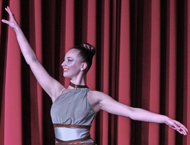 Ballett ist nur eines der vielen Talente von Nina Schlosser.   | Foto: privat