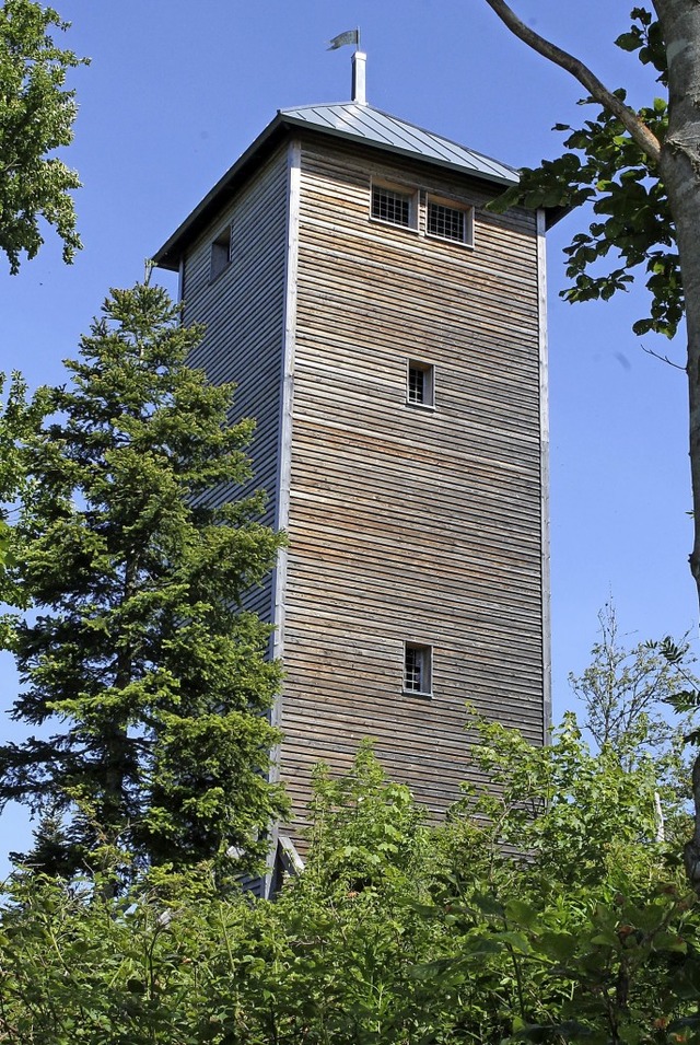 Vom Lehenkopfturm, direkt am Fernwande... dem Wanderer ein grandioser Rundblick  | Foto: Cornelia Liebwein