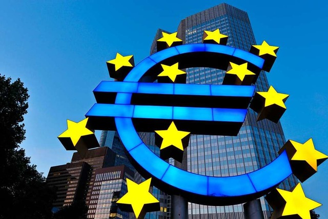 Die EZB steht in der Kritik.  | Foto: Uwe Anspach