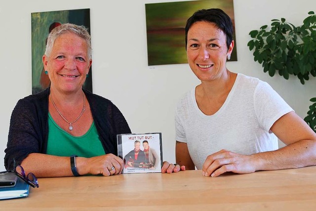 Mieke Nizet (links) und Steffi Lais leisten Prventionsarbeit in Schulen.  | Foto: Katharina Bartsch