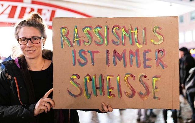 Ein Plakat auf einer Demo in Freiburg  | Foto: Patrick Seeger