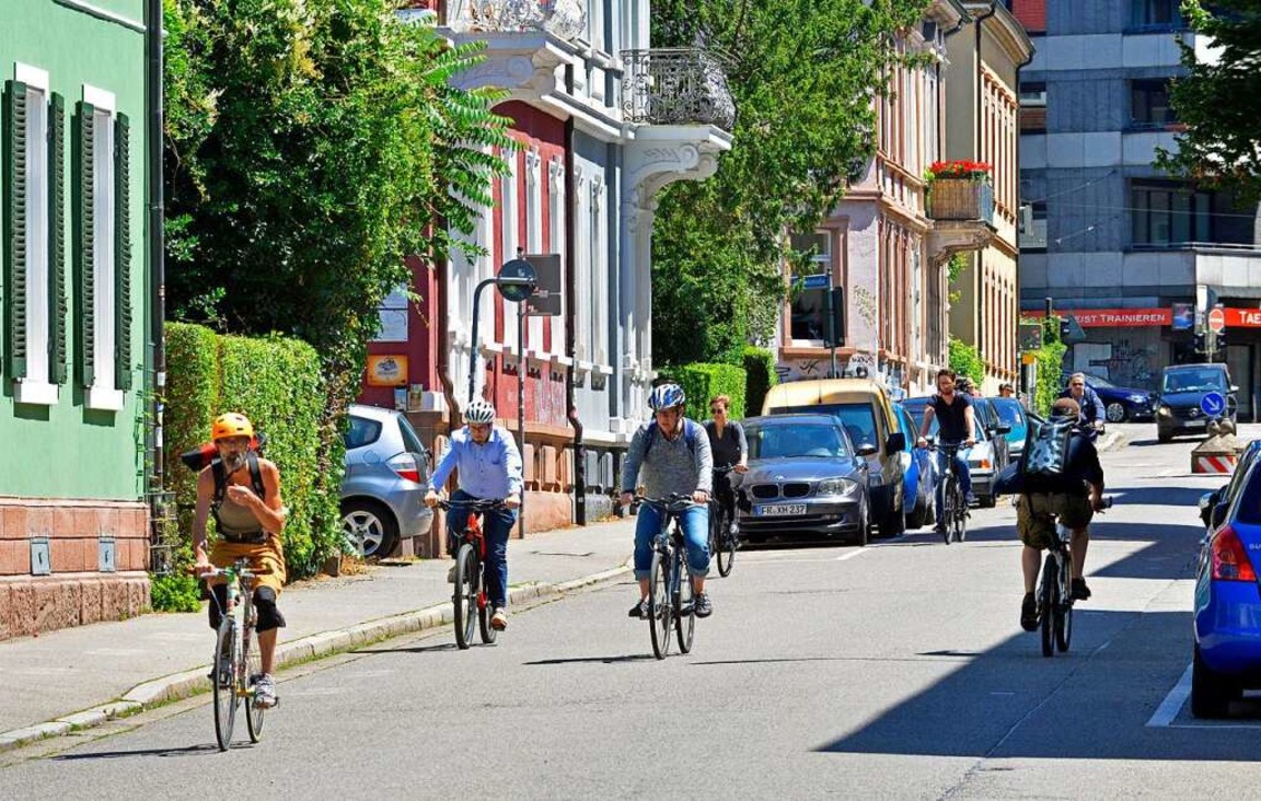 Dem Auto richtig etwas wegnehmen will ...aber knnten bald Fahrradstraen sein.  | Foto: Michael Bamberger