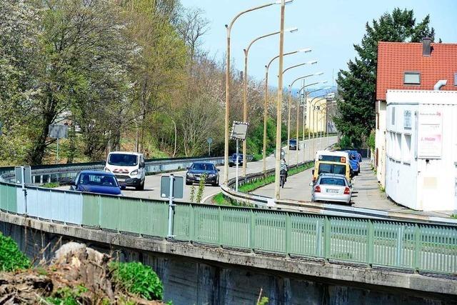 Polizei Freiburg ermittelt mutmaßlichen Unfallflüchtigen über verlorenes Handy