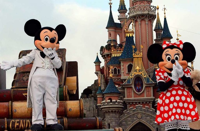 Disney gibt es auch in Paris. Die Sch...en Tag in dem Freizeitpark verbracht.   | Foto: MEHDI FEDOUACH
