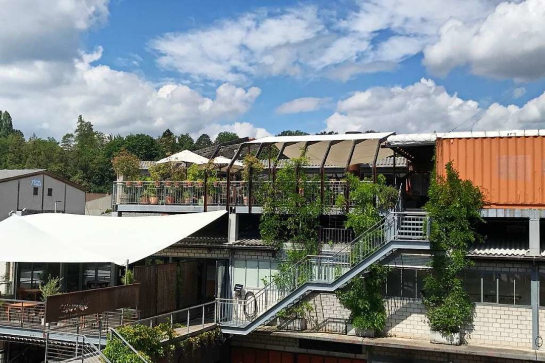 Der Basler Club Elysia veranstaltet Pa...er freiem Himmel auf der Dachterrasse.  | Foto: Bernhard Amelung