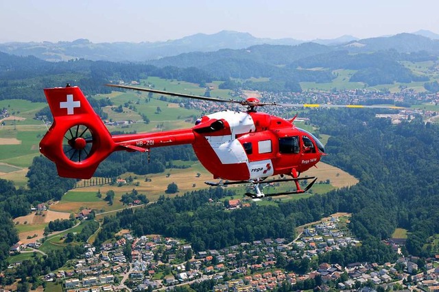 Zweimal wurde der Rettungshubschrauber am Freitag nach Todtnau gerufen.  | Foto: Rega