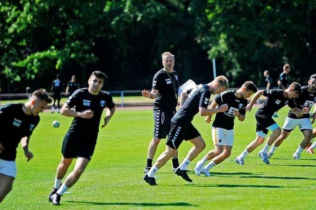 Trainingsauftakt mit 40-Mann-Kader beim SC Lahr