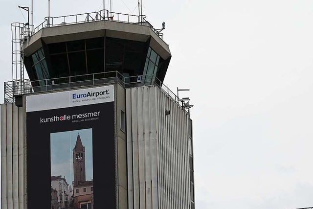 Der Tower des Euroairports  | Foto: Jonas Hirt