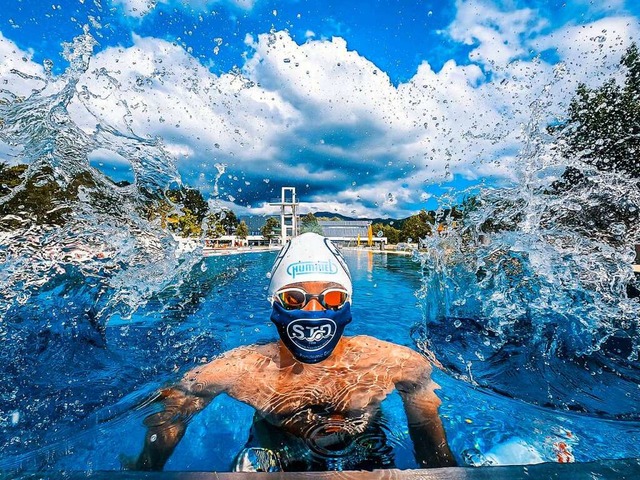 Schwimmen in Corona-Zeiten ist an viel...glich, wie hier im Denzlinger Freibad.  | Foto: Yannik Maier