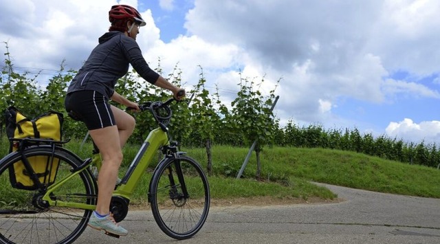 Guter Tritt: Radeln durch das Markgrflerland geht in die Waden.   | Foto: Anita Fertl