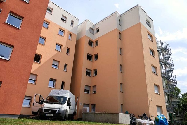 Fr viele Bewohner ohne Aufzug kaum no...echsgeschossigen Komplex Lindenring 39  | Foto: Hans-Peter Mller