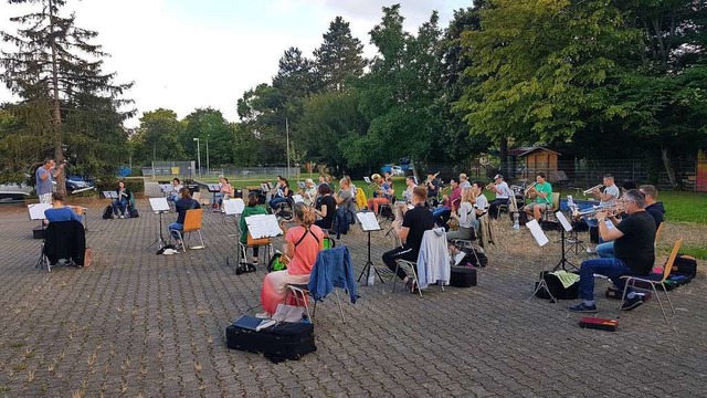 Wie die Proben sollen auch die Konzert...fenburg derzeit im Freien stattfinden.  | Foto: Stadtkapelle