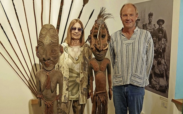 Drei Figuren aus Papua-Neuguinea sind ...n Jens  sind die grozgigen Spender.   | Foto: Tycho Klettner