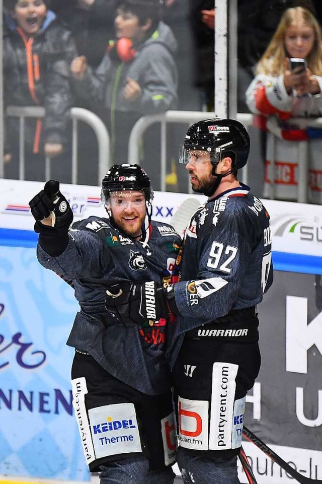 Auch in Freiburg hoffen die Eishockeyfans auf eine Rckkehr in die Halle.  | Foto: Achim Keller