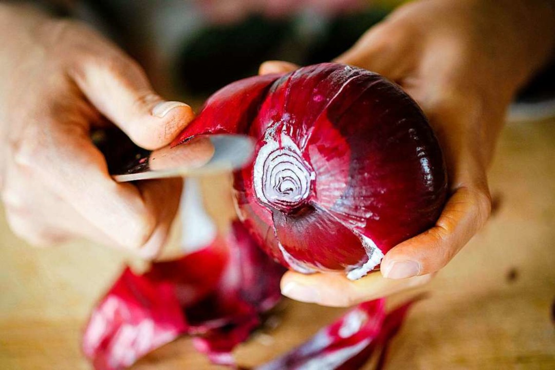 Was Hilft Gegen Tränen Beim Zwiebelschneiden? - Gesundheit & Ernährung ...