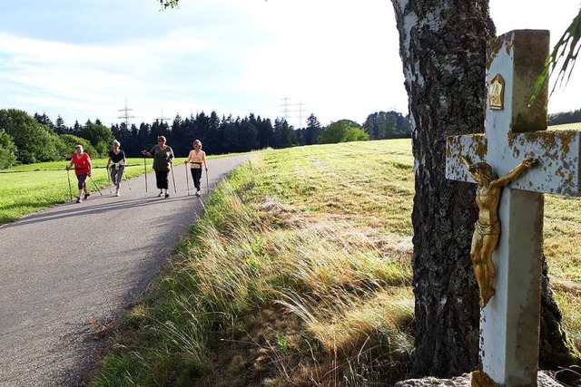 Wchentliche Pilgerfahrt: Sport, Natur...ritual Nordic Walking in Murg-Oberhof.  | Foto: Stefan Ammann