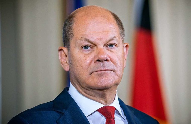 Die Opposition fordert Aufklrung von ...anzler und Finanzminister Olaf Scholz.  | Foto: Michael Kappeler (dpa)
