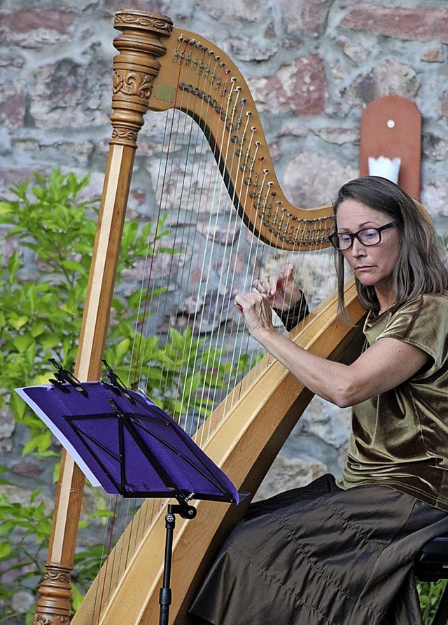 Harfenistin Sabine Wehrle  | Foto: Annika Sindlinger