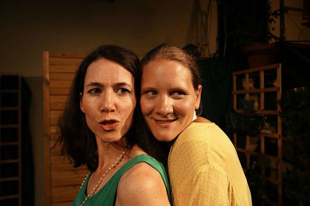 Freches Power-Frauenteam: Celine (Cornelia Schmidt, l.), Anna (Mia Sanner)  | Foto: Barbara Zimmermann, Theater Harrys Depot