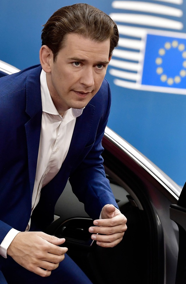 sterreichs Kanzler Sebastian Kurz kommt zu den Beratungen.  | Foto: JOHN THYS (AFP)