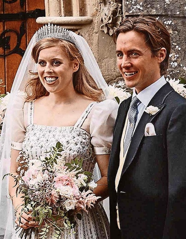 Das Hochzeitspaar Prinzessin Beatrice und Edoardo Mapelli Mozzi  | Foto: BENJAMIN WHEELER (AFP)