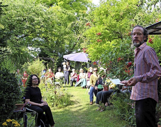 Daniel Prtzlich bei der Begrung der...hlagzeug whrend des Konzerts (rechts)  | Foto: Ralf Burgmaier