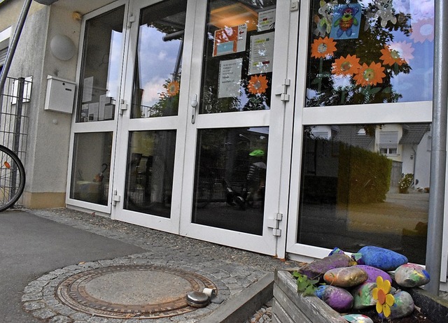 Der evangelische Kindergarten in Haage... dafr gibt es verschiedene Ansichten.  | Foto: Thomas Loisl Mink