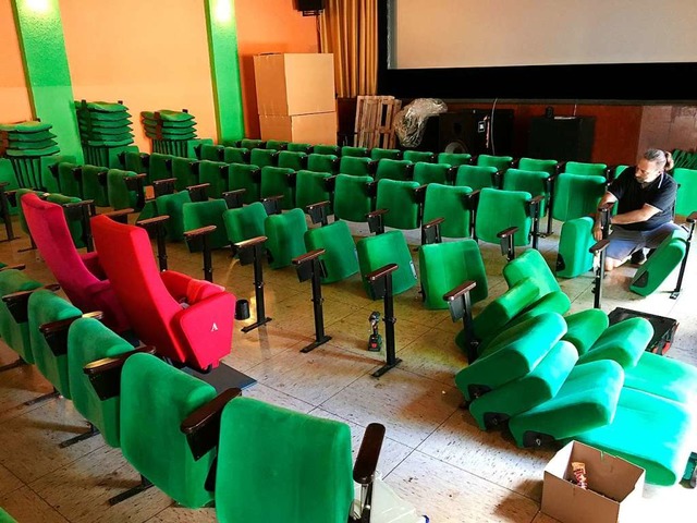 Das Breisacher Kino wird im Sommer umf...den auch die Kinosessel ausgetauscht.   | Foto: privat