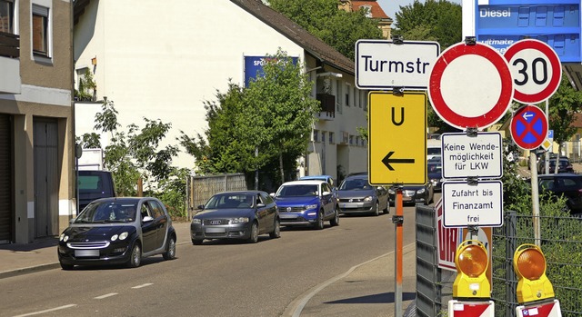 Tempo 30? Schn wr&#8217;s. Weil die ...r ist, kommen  Autofahrer kaum voran.   | Foto: Christian Kramberg