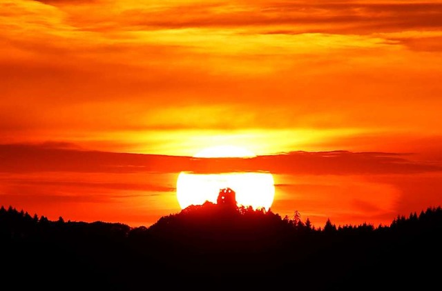 Die Burg Hohengeroldseck in der unterg...bach wegen Corona kein Burgfest geben.  | Foto: Harald Kurz