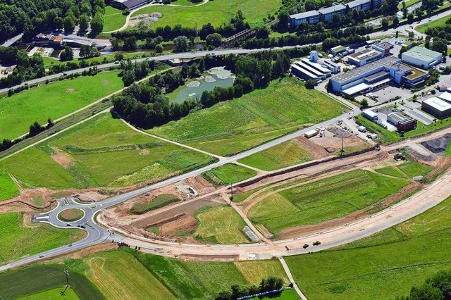 Die Verkehrsanbindung des Zentralklini...ungskreisels das Parkhaus geplant ist.  | Foto: Erich Meyer